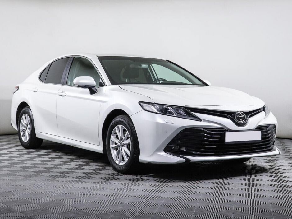 Toyota Camry, 2.0 л, Вариатор, 2020 фото 4