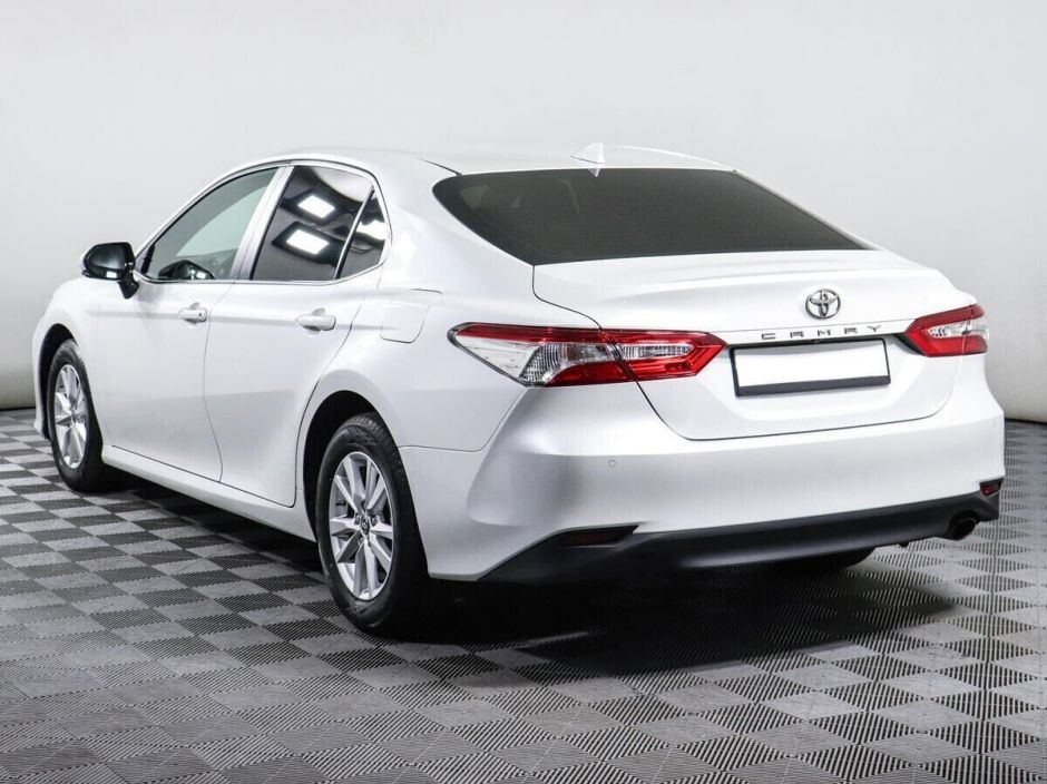 Toyota Camry, 2.0 л, Вариатор, 2020 фото 5