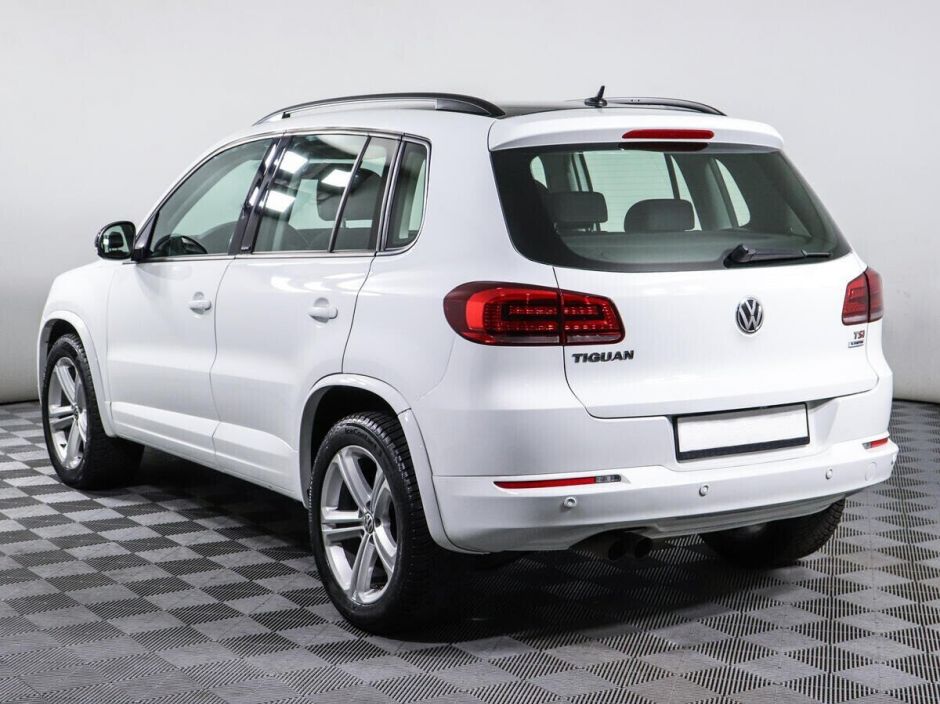 Volkswagen Tiguan, 2.0 л, АТ, 2015 фото 6
