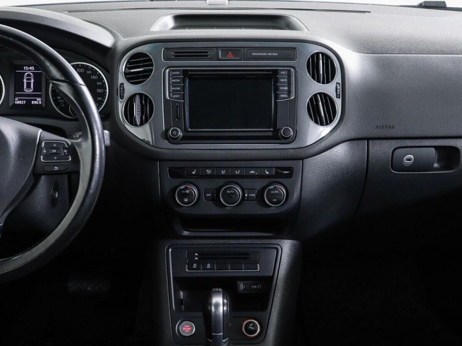 Volkswagen Tiguan, 2.0 л, АТ, 2015 фото 9