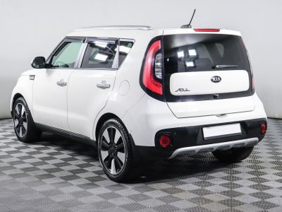 Kia Soul, 2.0 л, АКПП, 2019 фото 6