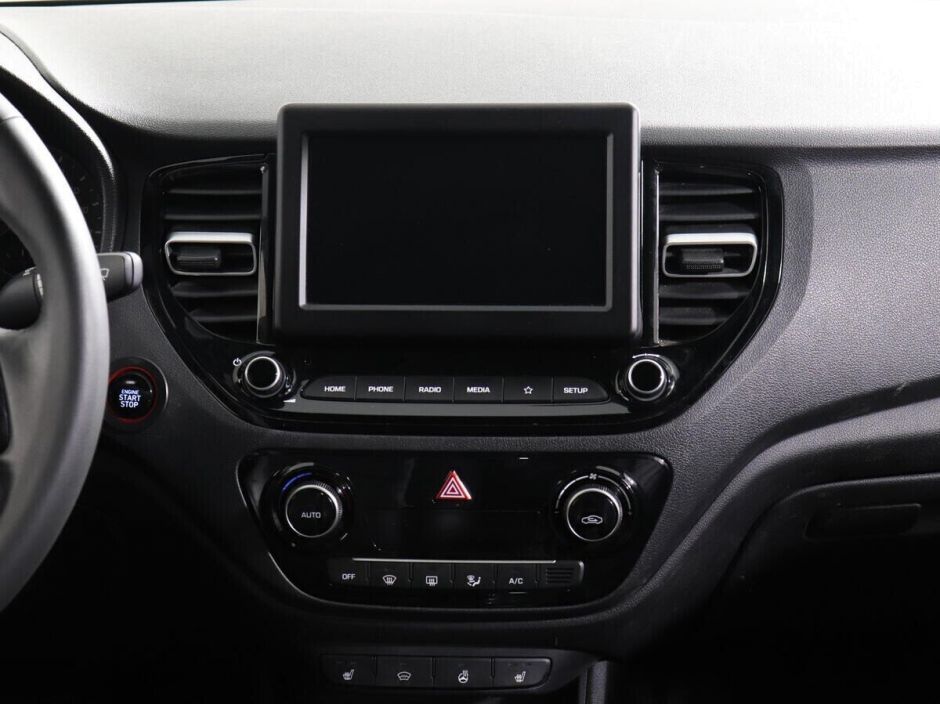 Hyundai Solaris, 1.6 л, АТ, 2020 фото 10