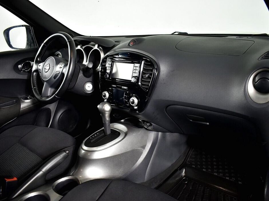 Nissan Juke, 1.6 л, Вариатор, 2015 фото 2