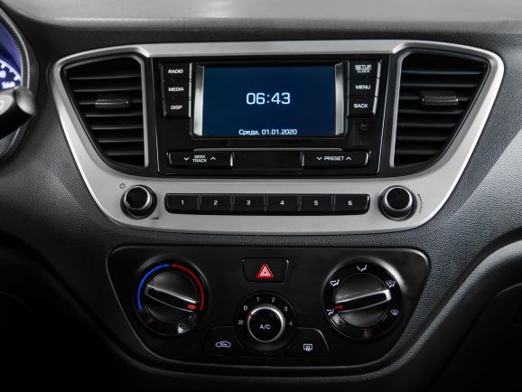 Hyundai Solaris, МТ, 2017 фото 12