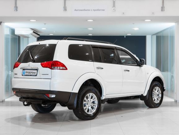 Mitsubishi Pajero Sport, АТ, 2015 фото 4