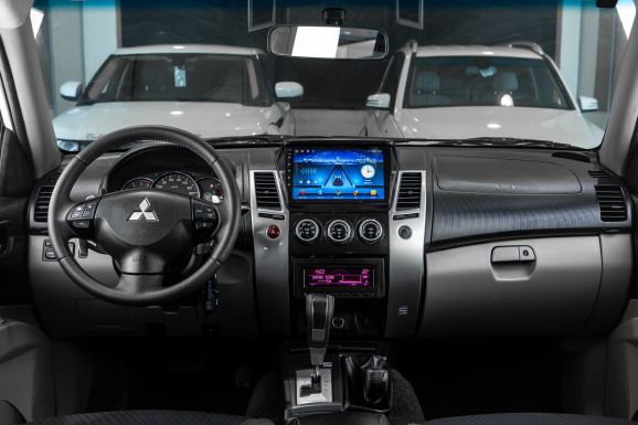 Mitsubishi Pajero Sport, АТ, 2015 фото 10