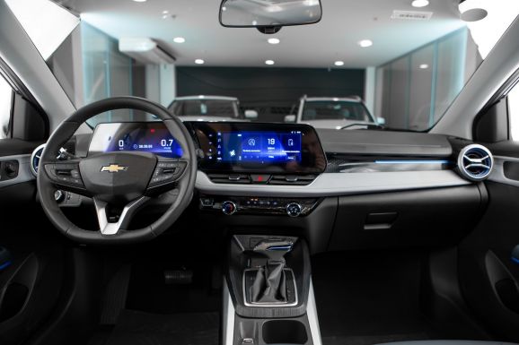 Chevrolet Monza, Робот, 2023 фото 10