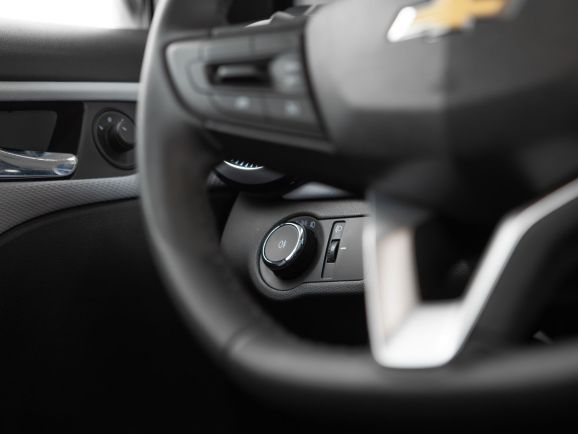 Chevrolet Monza, Робот, 2023 фото 11