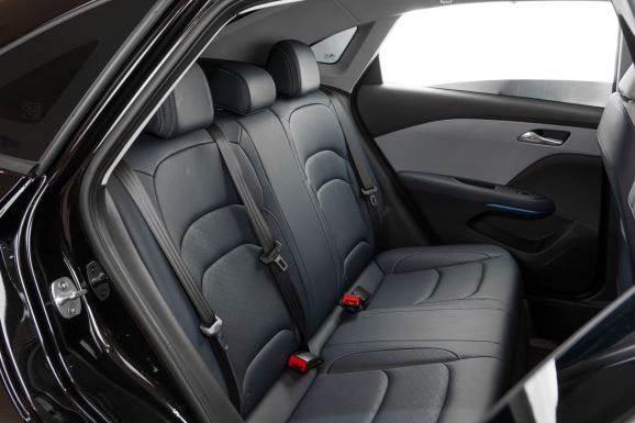 Chevrolet Monza, Робот, 2023 фото 2