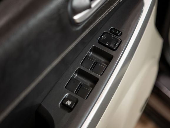 Mazda CX-7, АТ, 2008 фото 11