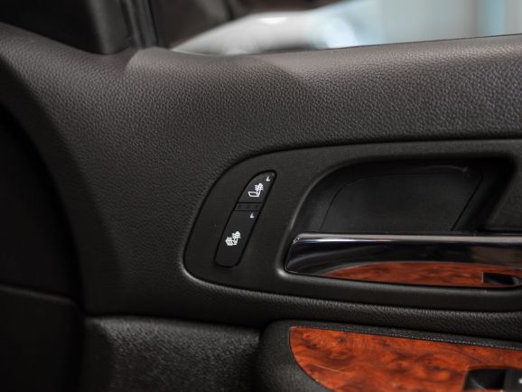 Chevrolet Tahoe, АТ, 2008 фото 18