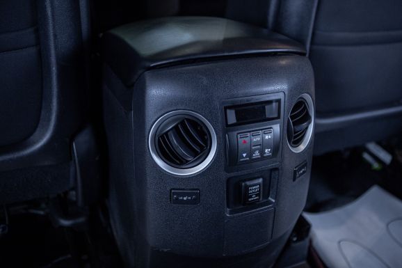 Honda Pilot, АТ, 2012 фото 10