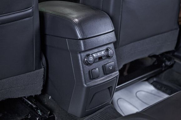 Ford Explorer, АТ, 2012 фото 9