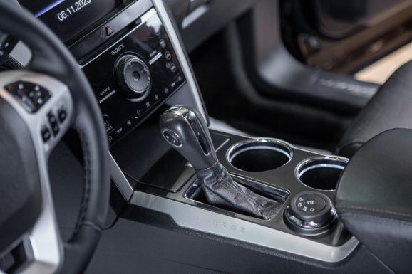 Ford Explorer, АТ, 2012 фото 19