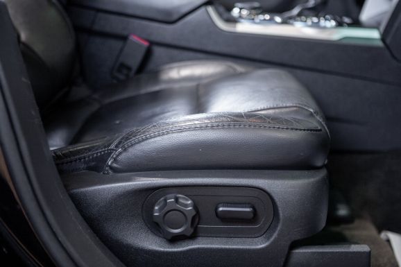 Ford Explorer, АТ, 2012 фото 2