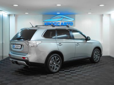 Mitsubishi Outlander Sport, 3.0 л, АКПП, 2014 фото 4