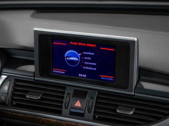 Audi A6, Робот, 2013 фото 15