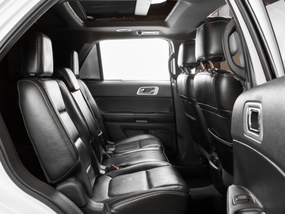Ford Explorer, АТ, 2012 фото 8