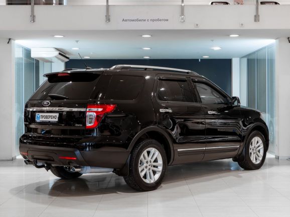 Ford Explorer, АТ, 2012 фото 4