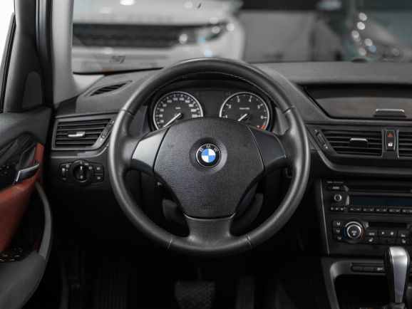 BMW X1, АТ, 2011 фото 8