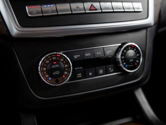 Mercedes-Benz M-класс, АТ, 2013 фото 21