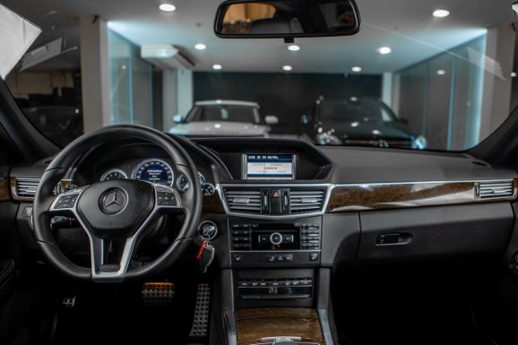 Mercedes-Benz E-класс, АТ, 2012 фото 14