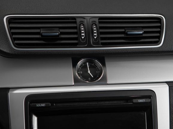 Volkswagen Passat, Робот, 2013 фото 11