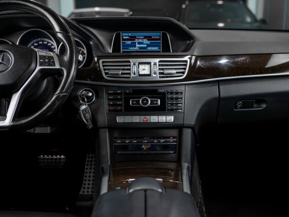 Mercedes-Benz E-класс, АТ, 2014 фото 14
