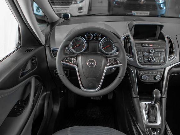 Opel Zafira, АТ, 2013 фото 10