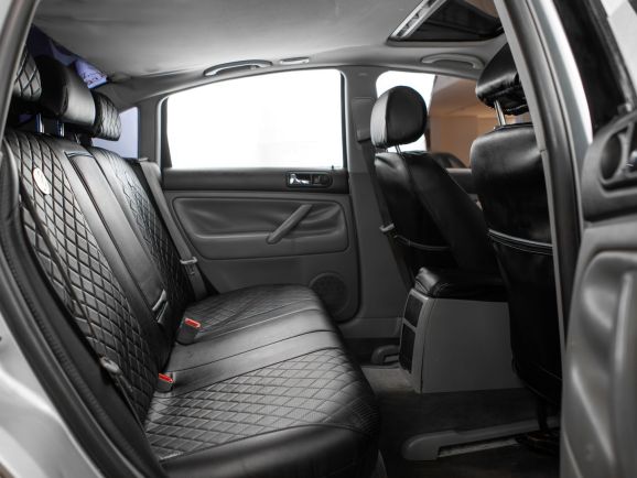 Volkswagen Passat, АТ, 2001 фото 8