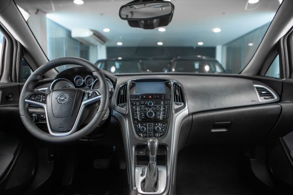 Opel Astra, АТ, 2013 фото 11