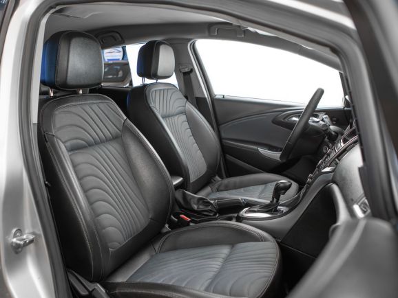 Opel Astra, АТ, 2013 фото 14