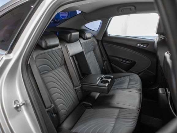 Opel Astra, АТ, 2013 фото 2