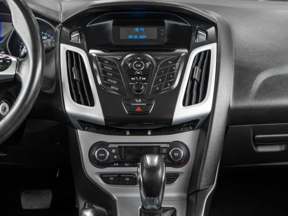 Ford Focus, Робот, 2013 фото 11