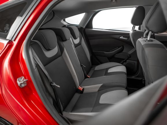 Ford Focus, Робот, 2013 фото 2