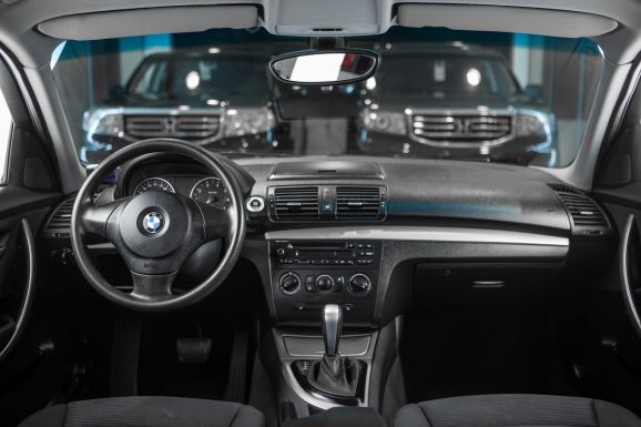 BMW 1 серия, АТ, 2010 фото 10