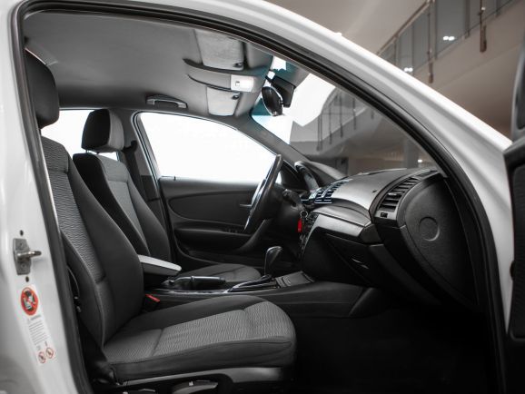 BMW 1 серия, АТ, 2010 фото 11