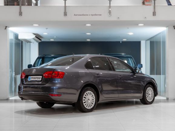 Volkswagen Jetta, АТ, 2012 фото 4