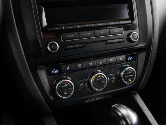 Volkswagen Jetta, АТ, 2012 фото 11