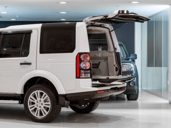 Land Rover Discovery, АТ, 2014 фото 1