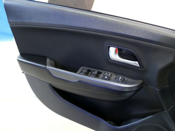 Kia Rio, 1.6 л, АТ, 2012 фото 2