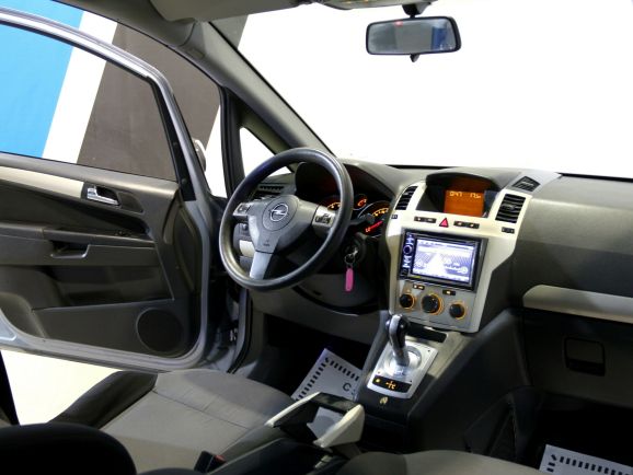 Opel Zafira, 1.8 л, Робот, 2011 фото 7