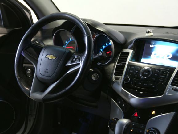 Chevrolet Cruze, 1.8 л, АТ, 2011 фото 2