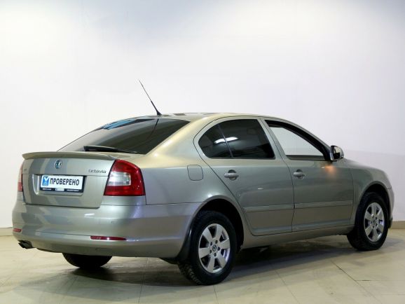 Skoda Octavia, 1.8 л, МТ, 2011 фото 5