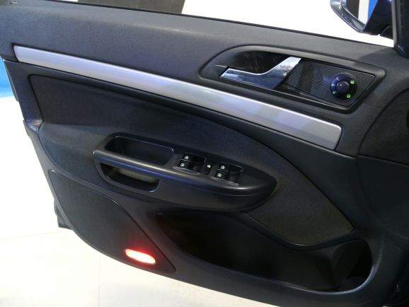 Skoda Octavia, 1.4 л, Робот, 2011 фото 1