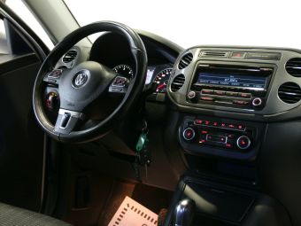 Volkswagen Tiguan, 2.0 л, АКПП, 2013 фото 2