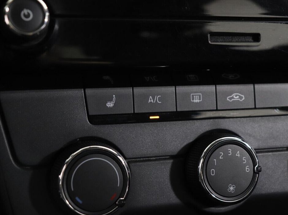 Skoda Octavia, 1.6 л, АТ, 2018 фото 2