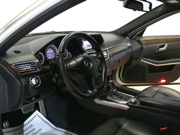 Mercedes-Benz E-Класс, 1.8 л, АТ, 2011 фото 10