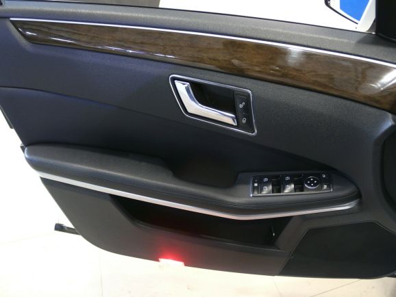 Mercedes-Benz E-Класс, 1.8 л, АТ, 2011 фото 1