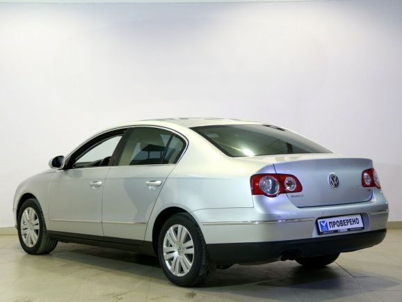 Volkswagen Passat, 1.8 л, АТ, 2009 фото 5